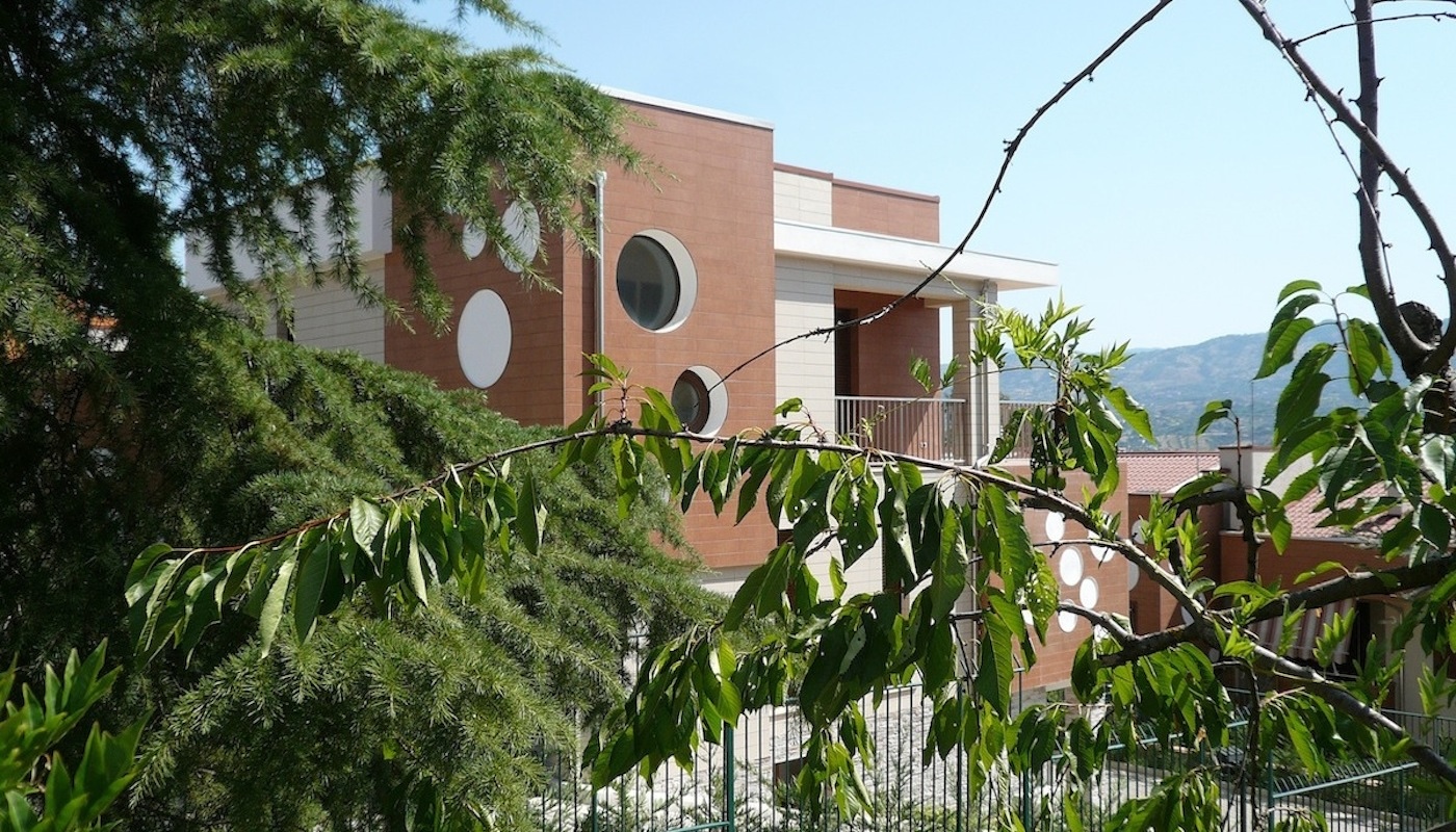 Villa bifamiliare contemporanea 01 - Michele Panza Architetto