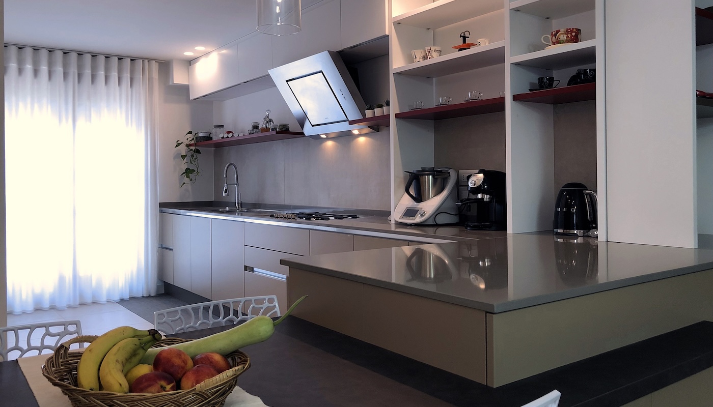 Appartamento con cucina a vista 02 - Michele Panza Architetto