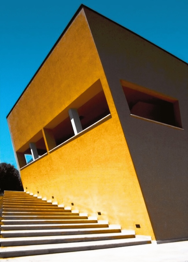 about 2 new parete inclinata decostruttivista - Michele Panza Architetto